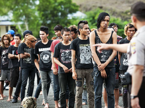 91888755-8075-45bd-95c9-88cda5b48e91hires